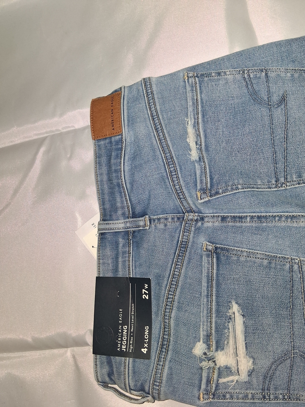 American Eagle Outfitters Light Blue Distressed Women's Jeans - 27W